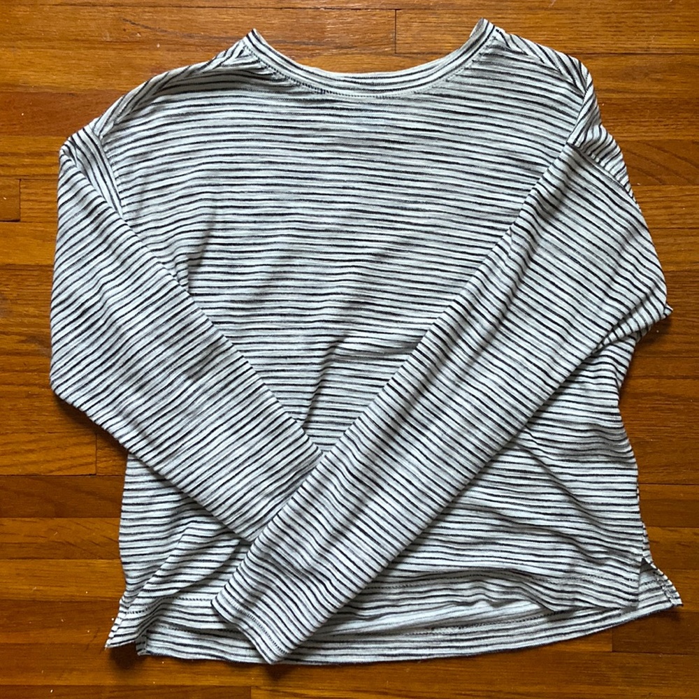 Old Navy black and white striped shirt